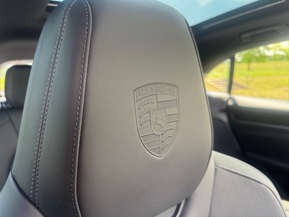 WP1AA2XA9TL001240 2026 Porsche Macan Electric 4