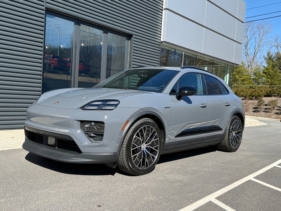 new 2026 Porsche Macan Electric 4S