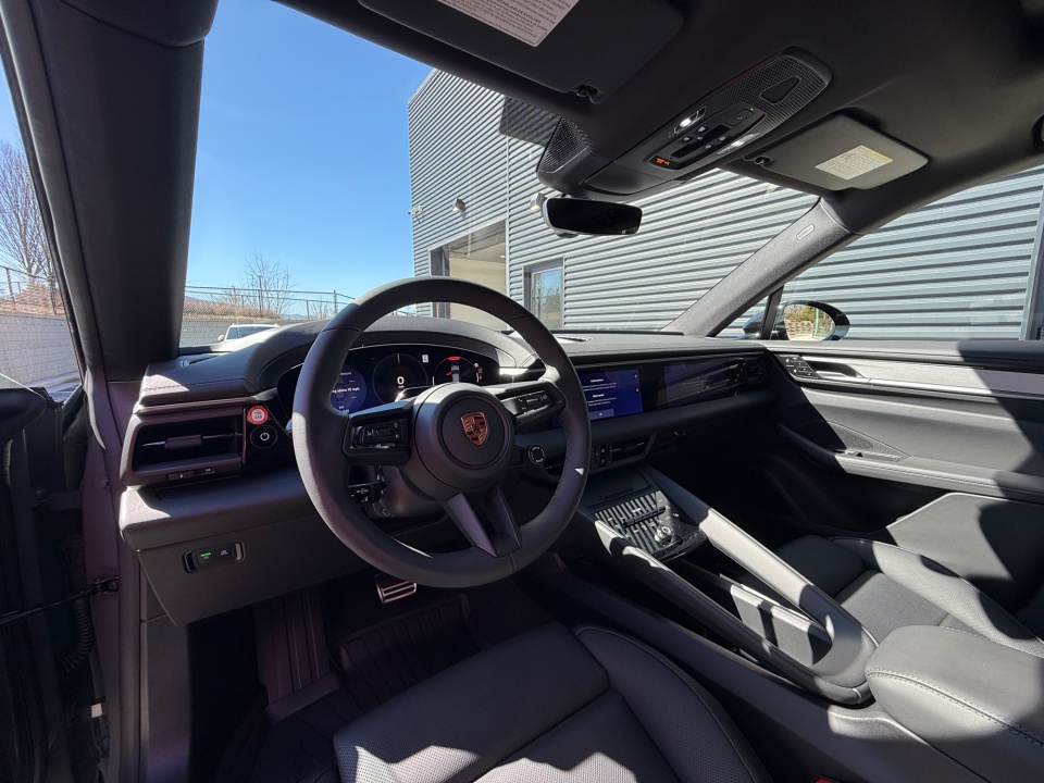 WP1AB2XA1TL150111 2026 Porsche Macan Electric 4S