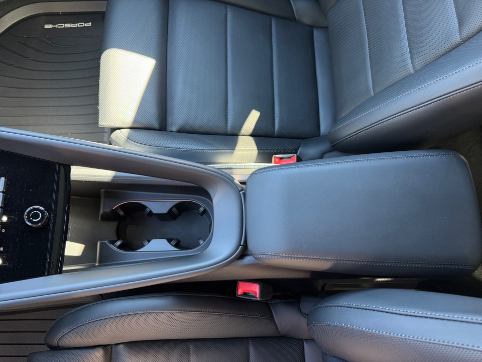 WP1AB2XA1TL150111 2026 Porsche Macan Electric 4S