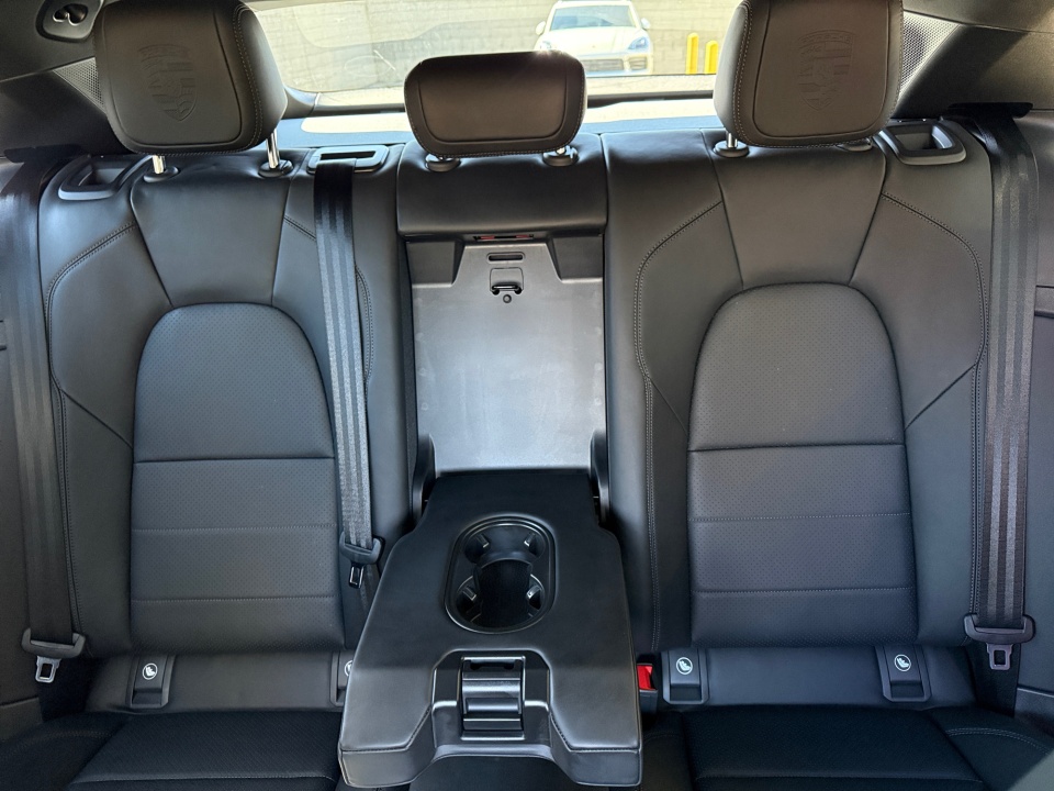 WP1AB2XA1TL150111 2026 Porsche Macan Electric 4S