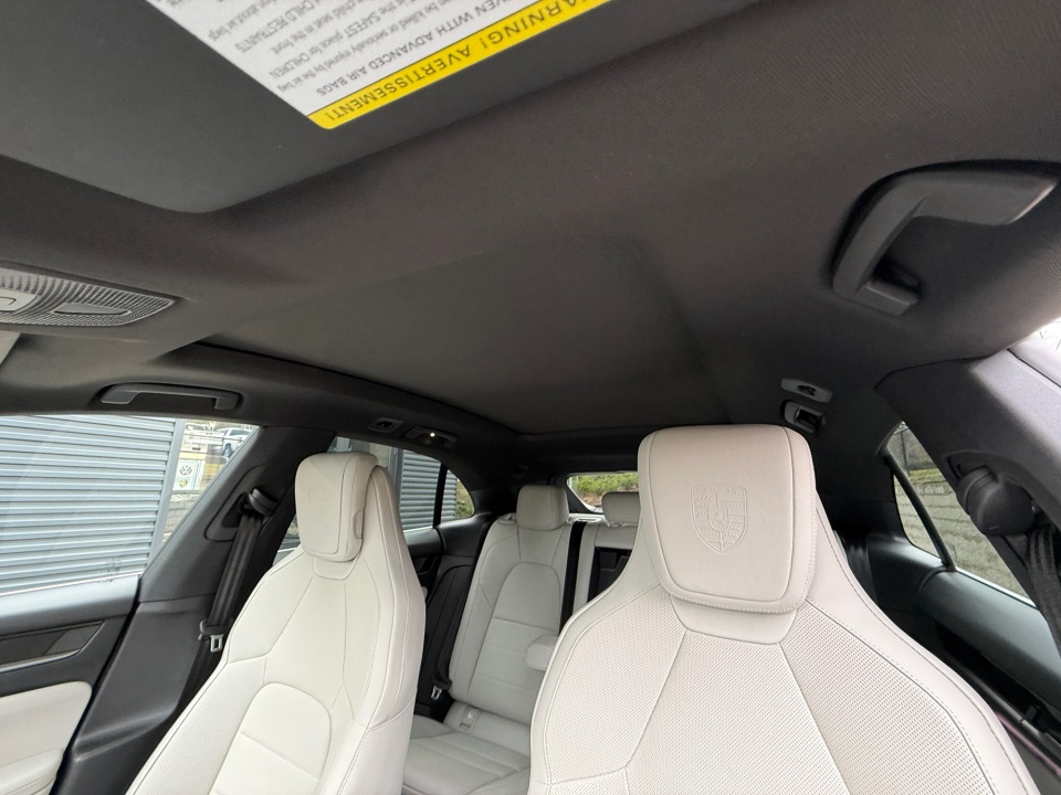 WP1AB2XAXSL152745 2025 Porsche Macan Electric 4S