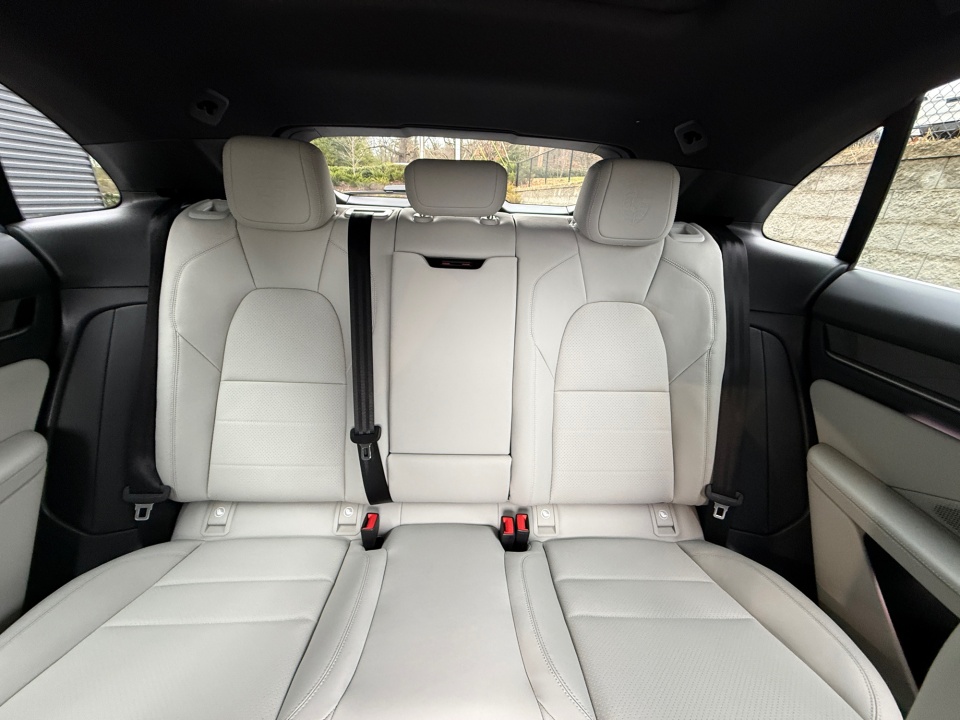 WP1AB2XAXSL152745 2025 Porsche Macan Electric 4S