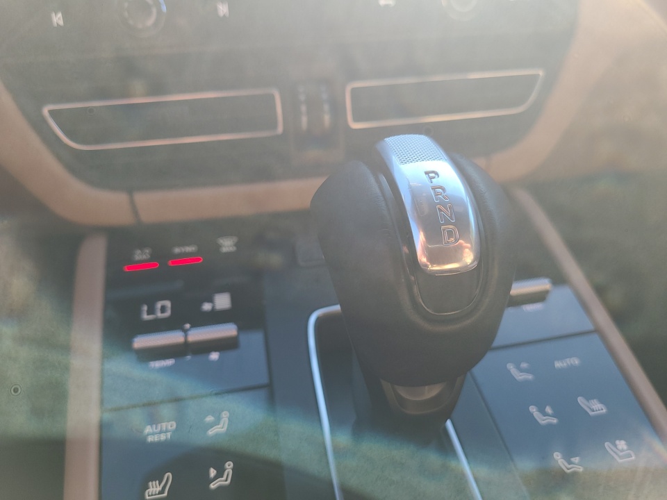 Used 2022 Porsche Macan SUV