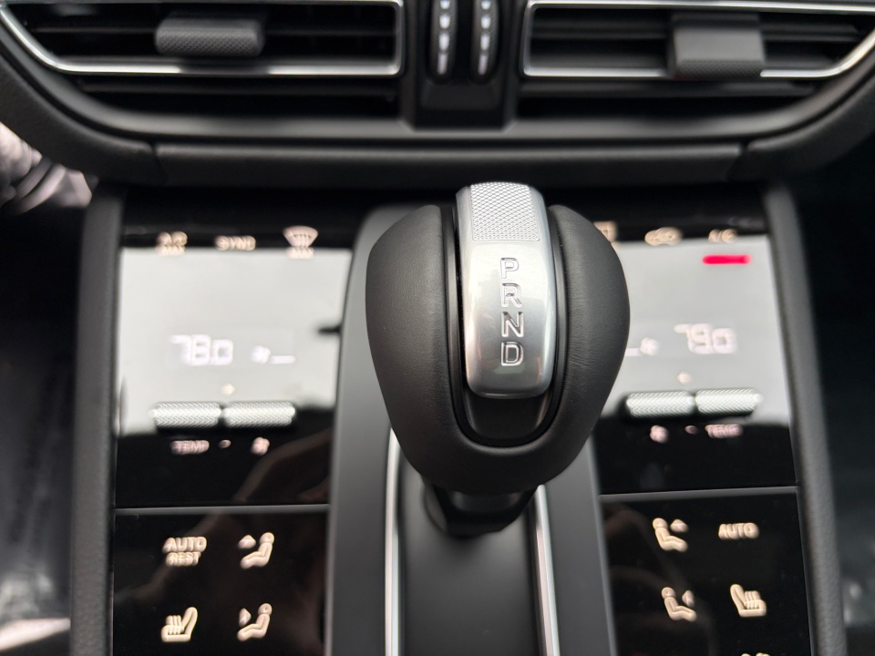 WP1AG2A52TLB41515 2026 Porsche Macan S