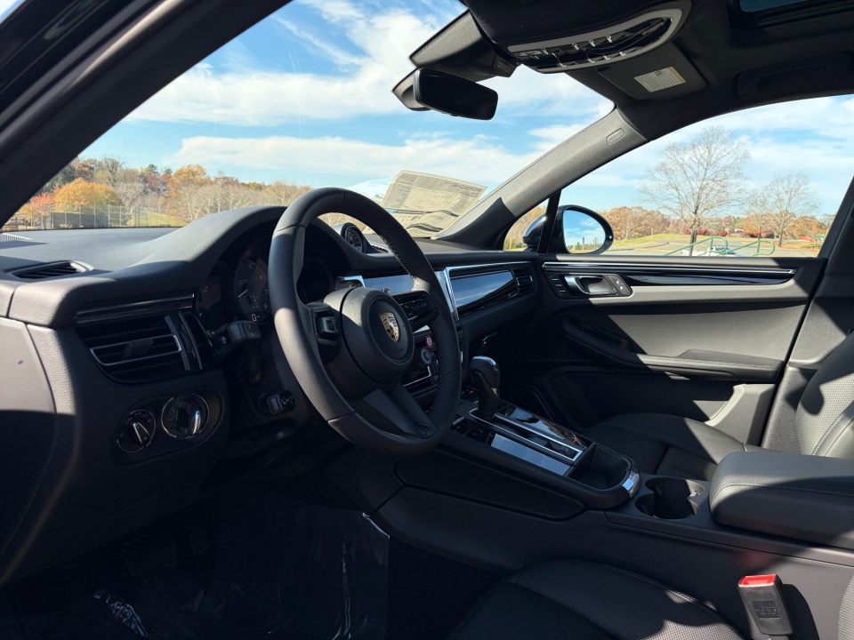 WP1AG2A58TLB40921 2026 Porsche Macan S