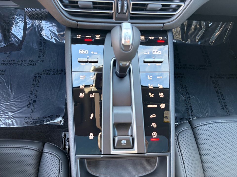 WP1AG2A58TLB40921 2026 Porsche Macan S