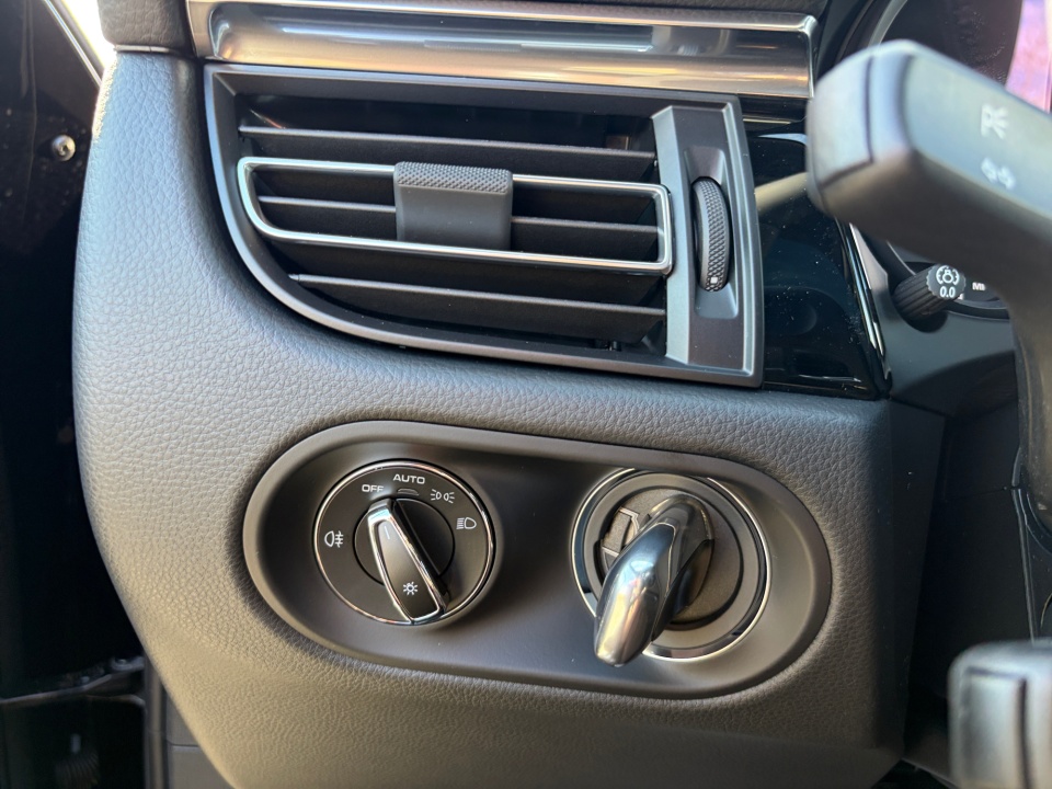 WP1AG2A58TLB40921 2026 Porsche Macan S