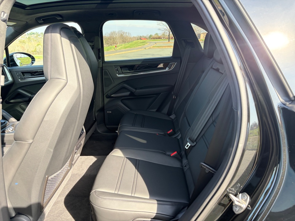 WP1AN2AY1TDA20453 2026 Porsche Cayenne E-Hybrid S