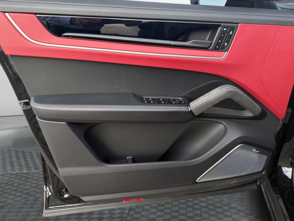 WP1BA2AY9RDA52950 2024 Porsche Cayenne Coupe