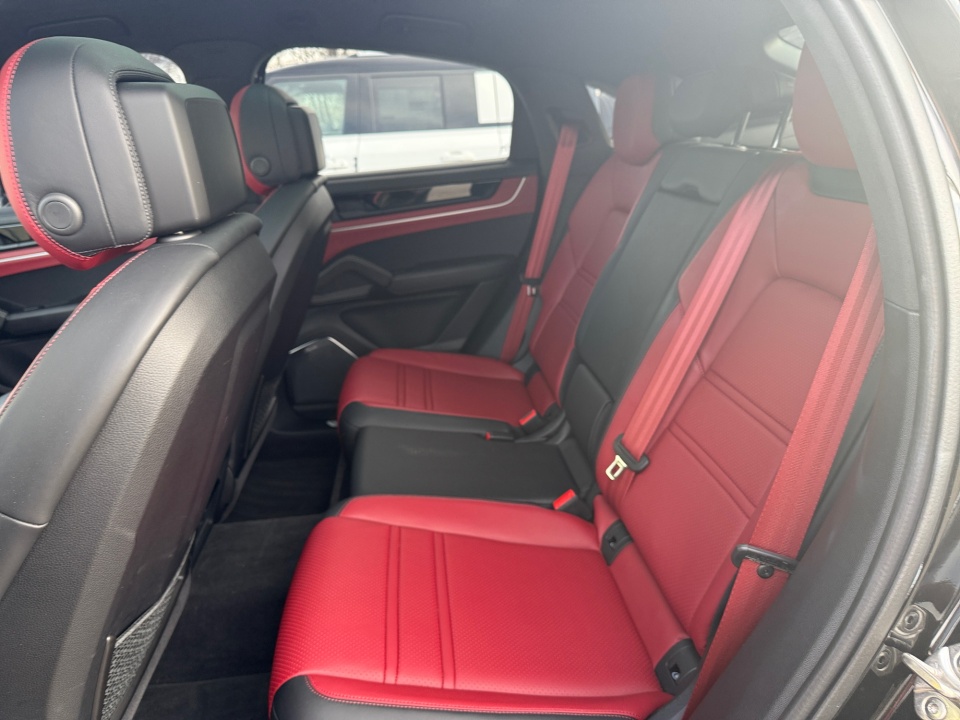 WP1BA2AY9RDA52950 2024 Porsche Cayenne Coupe