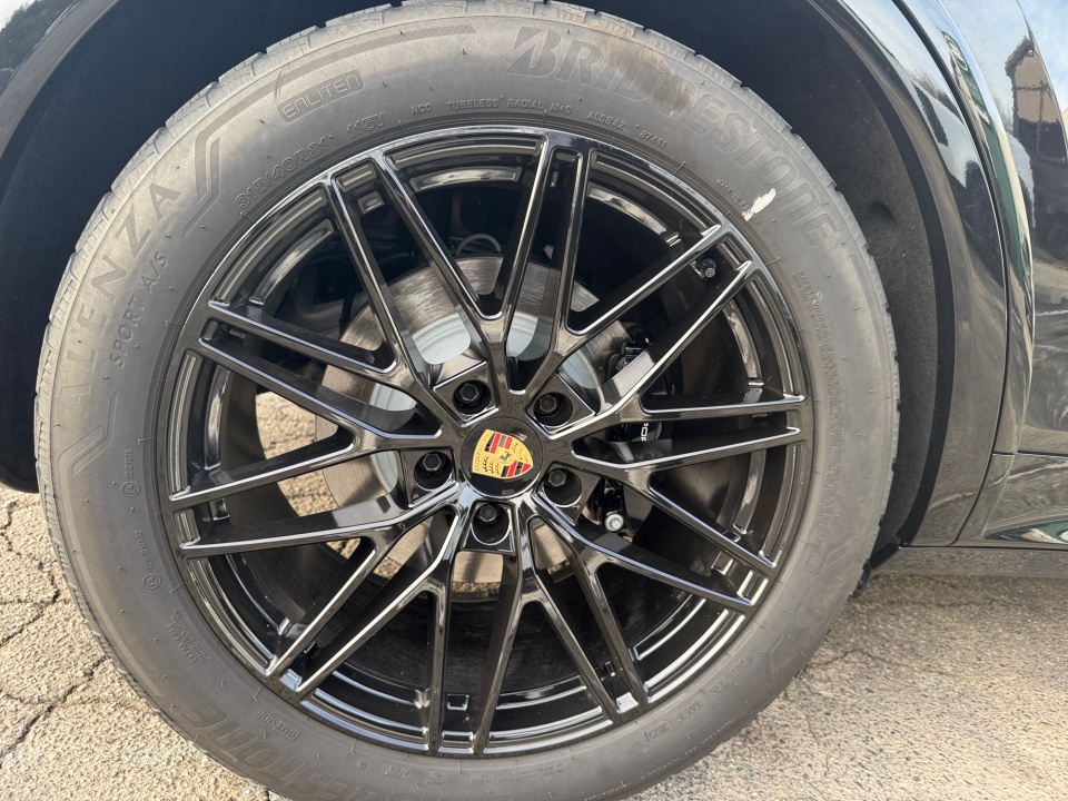 WP1BA2AY9RDA52950 2024 Porsche Cayenne Coupe