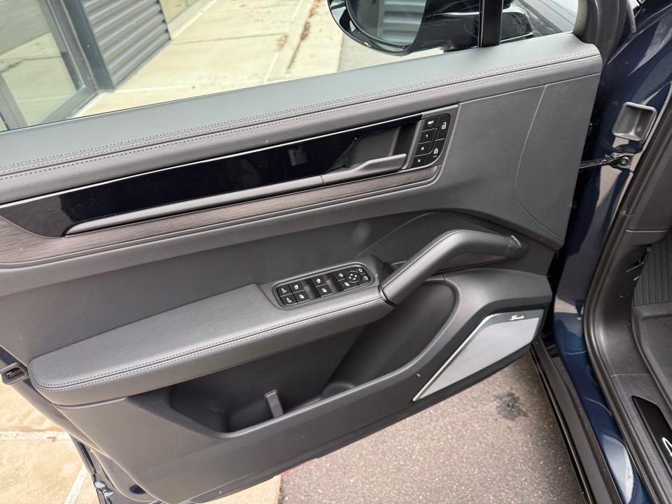 WP1BG2AY8TDA61077 2026 Porsche Cayenne Coupe GTS