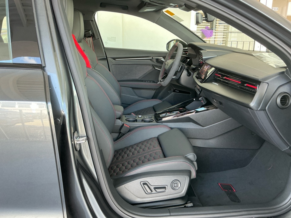 WUAGWDGY0TA912144 2026 Audi RS 3