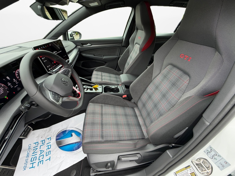WVWLE7CD2TW249696 2026 Volkswagen Golf GTI S