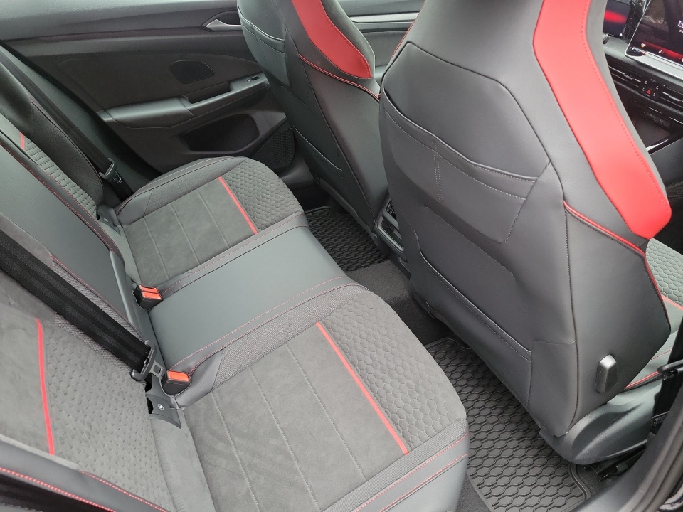 WVWSE7CD8TW175597 2026 Volkswagen Golf GTI SE