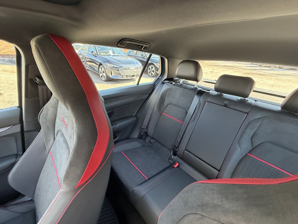 WVWSE7CD8TW200496 2026 Volkswagen Golf GTI SE