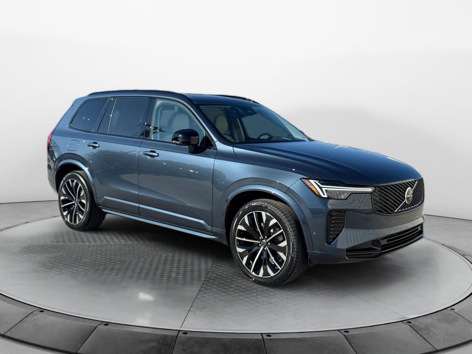 2026 Volvo XC90 B6 Ultra Dark 6-Passenger AWD