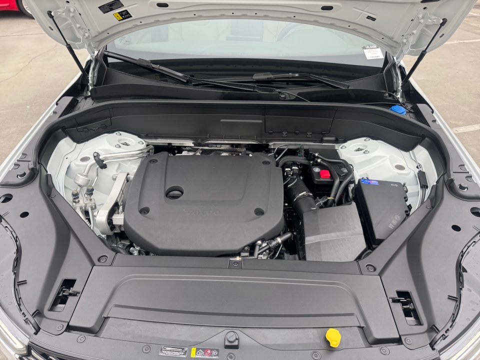 YV4062PE0T1487661 2026 Volvo XC90 Plus, B6 AWD Gas (mild hybrid), Gasoline, Bright, 7 Seats