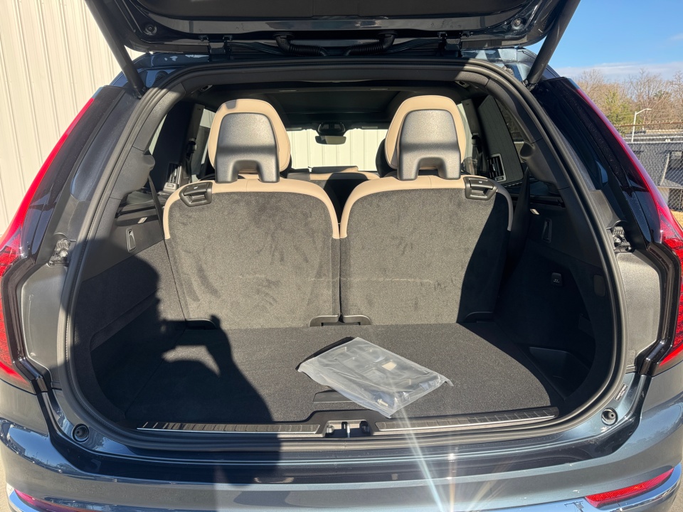 YV4062PE1T1492643 2026 Volvo XC90 Plus, B6 AWD Gas (mild hybrid), Gasoline, Bright, 7 Seats