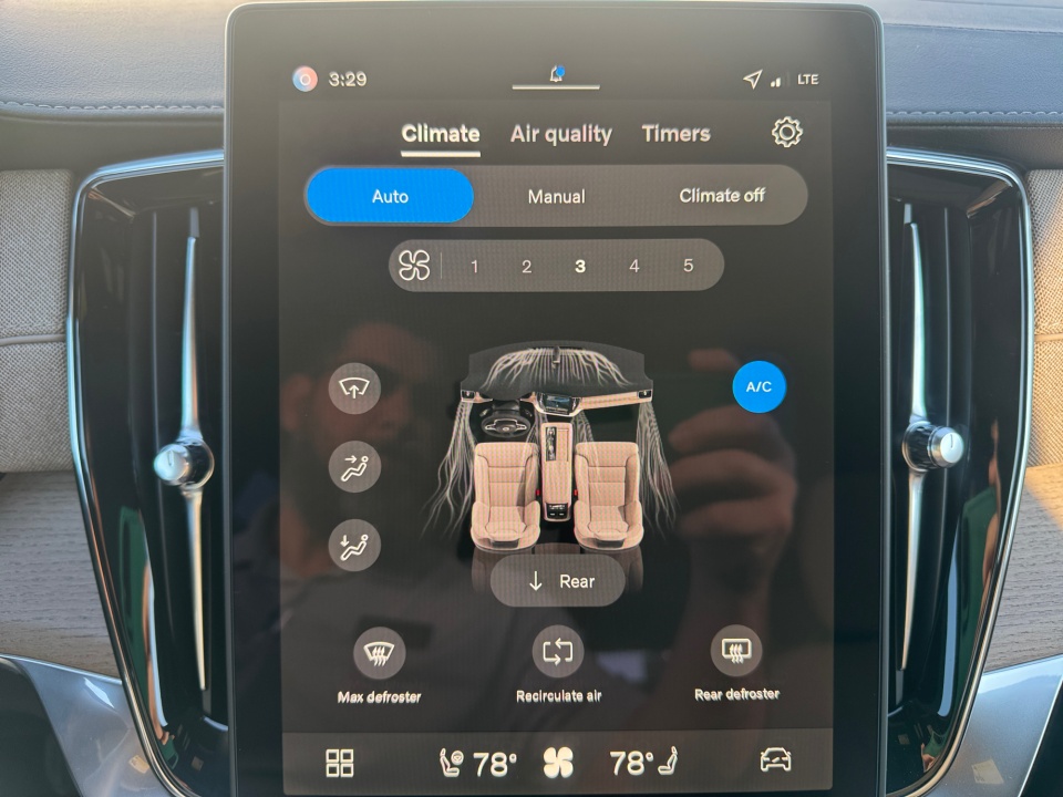 YV4062PE1T1492643 2026 Volvo XC90 Plus, B6 AWD Gas (mild hybrid), Gasoline, Bright, 7 Seats