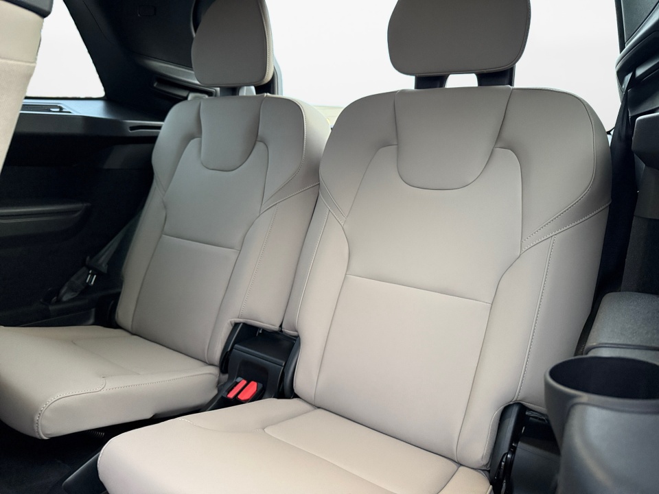 YV4062PE3T1475150 2026 Volvo XC90 B6 Plus 7-Seater