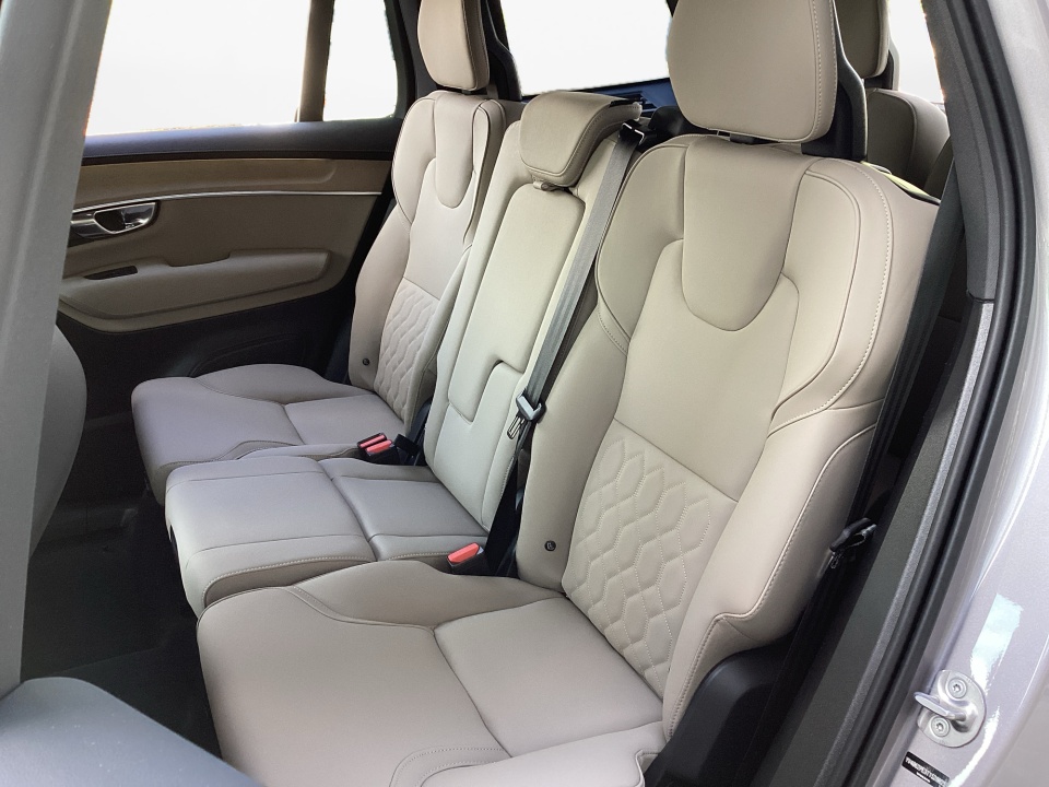 YV4062PE3T1528025 2026 Volvo XC90 Plus, B6 AWD Gas (mild hybrid), Gasoline, Bright, 7 Seats