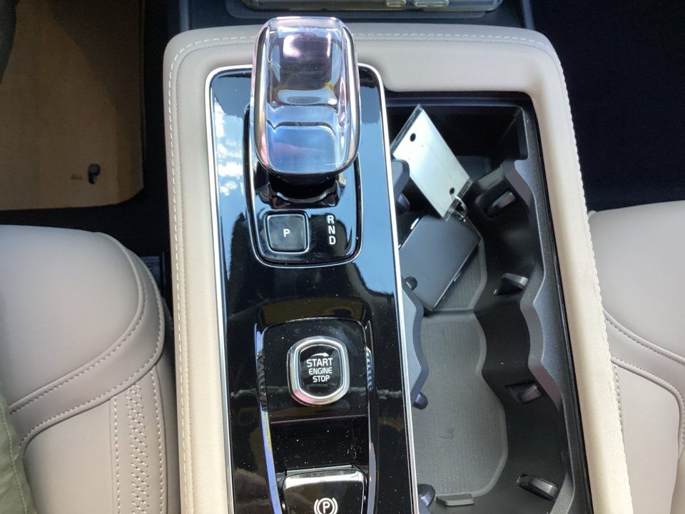 YV4062PE3T1528025 2026 Volvo XC90 Plus, B6 AWD Gas (mild hybrid), Gasoline, Bright, 7 Seats