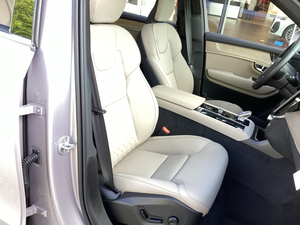 YV4062PE3T1528025 2026 Volvo XC90 Plus, B6 AWD Gas (mild hybrid), Gasoline, Bright, 7 Seats
