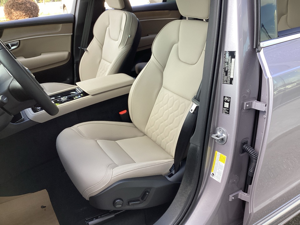 YV4062PE3T1528025 2026 Volvo XC90 Plus, B6 AWD Gas (mild hybrid), Gasoline, Bright, 7 Seats
