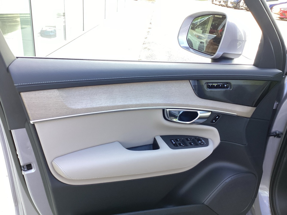 YV4062PE3T1528025 2026 Volvo XC90 Plus, B6 AWD Gas (mild hybrid), Gasoline, Bright, 7 Seats