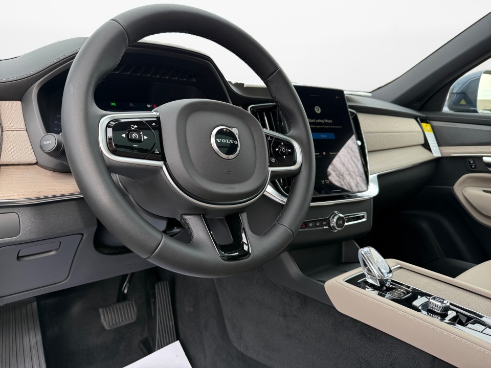 YV4062PE5T1492502 2026 Volvo XC90 Plus, B6 AWD Gas (mild hybrid), Gasoline, Bright, 7 Seats