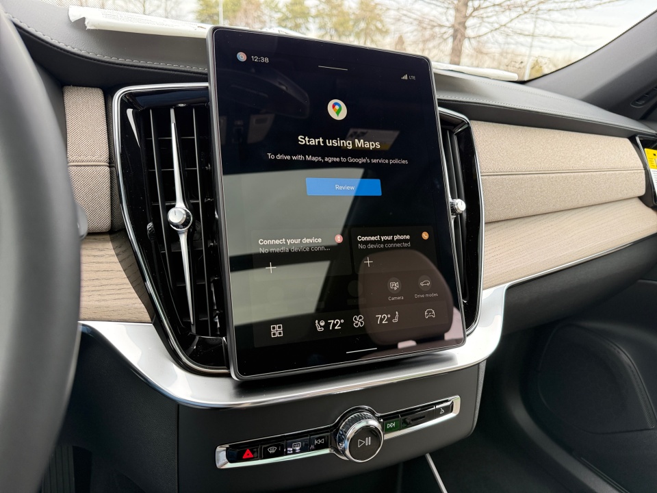 YV4062PE5T1492502 2026 Volvo XC90 Plus, B6 AWD Gas (mild hybrid), Gasoline, Bright, 7 Seats