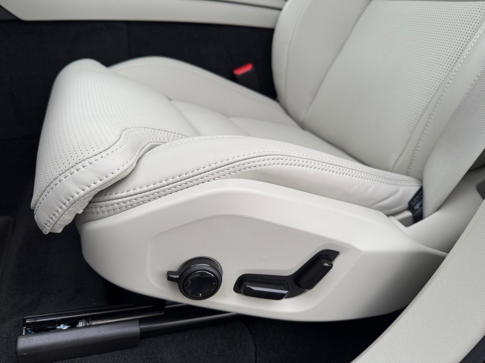 YV4062PF6T1469223 2026 Volvo XC90 B6 Ultra 7-Seater