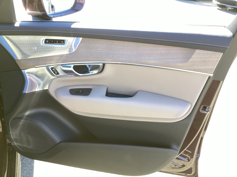 YV4062PF8T1500956 2026 Volvo XC90 Ultra, B6 AWD Gas (mild hybrid), Gasoline, Bright, 7 Seats