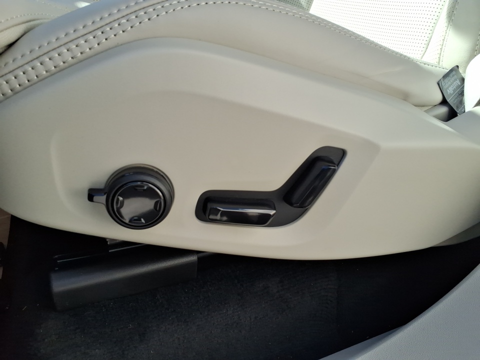 YV4062PM0T1461620 2026 Volvo XC90 B6 Ultra Dark Theme 7-Seater