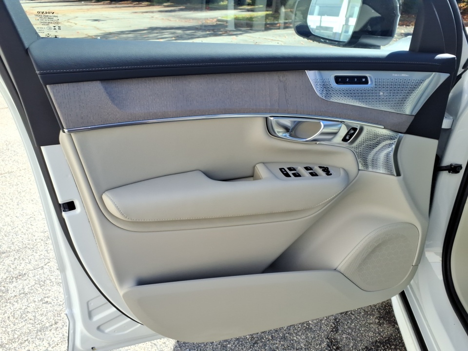 YV4062PM0T1461620 2026 Volvo XC90 B6 Ultra Dark Theme 7-Seater