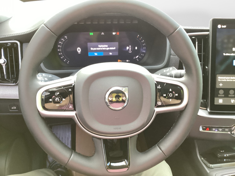 YV4062PM0T1529463 2026 Volvo XC90 Ultra Dark Theme, B6 AWD Gas (mild hybrid), Gasoline, 7 Seats