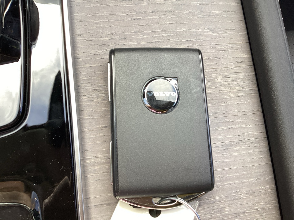 YV4062PM0T1529463 2026 Volvo XC90 Ultra Dark Theme, B6 AWD Gas (mild hybrid), Gasoline, 7 Seats