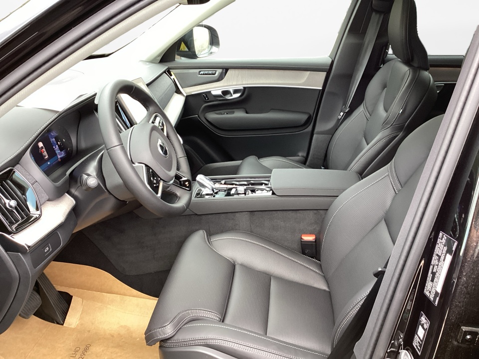 YV4062PM1T1504118 2026 Volvo XC90 Ultra Dark Theme, B6 AWD Gas (mild hybrid), Gasoline, 7 Seats