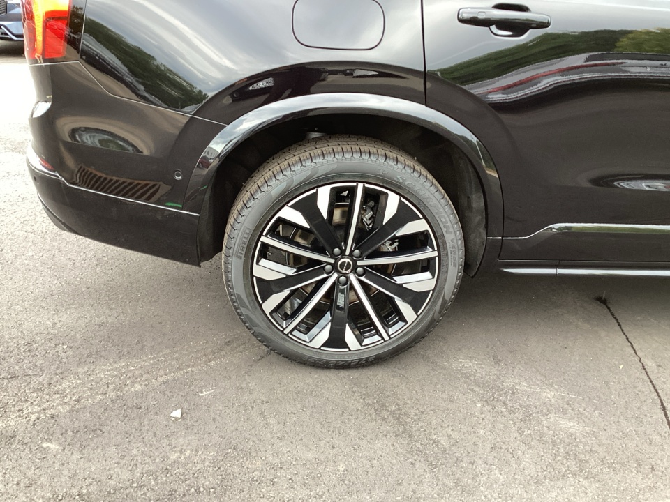 YV4062PM1T1504118 2026 Volvo XC90 Ultra Dark Theme, B6 AWD Gas (mild hybrid), Gasoline, 7 Seats