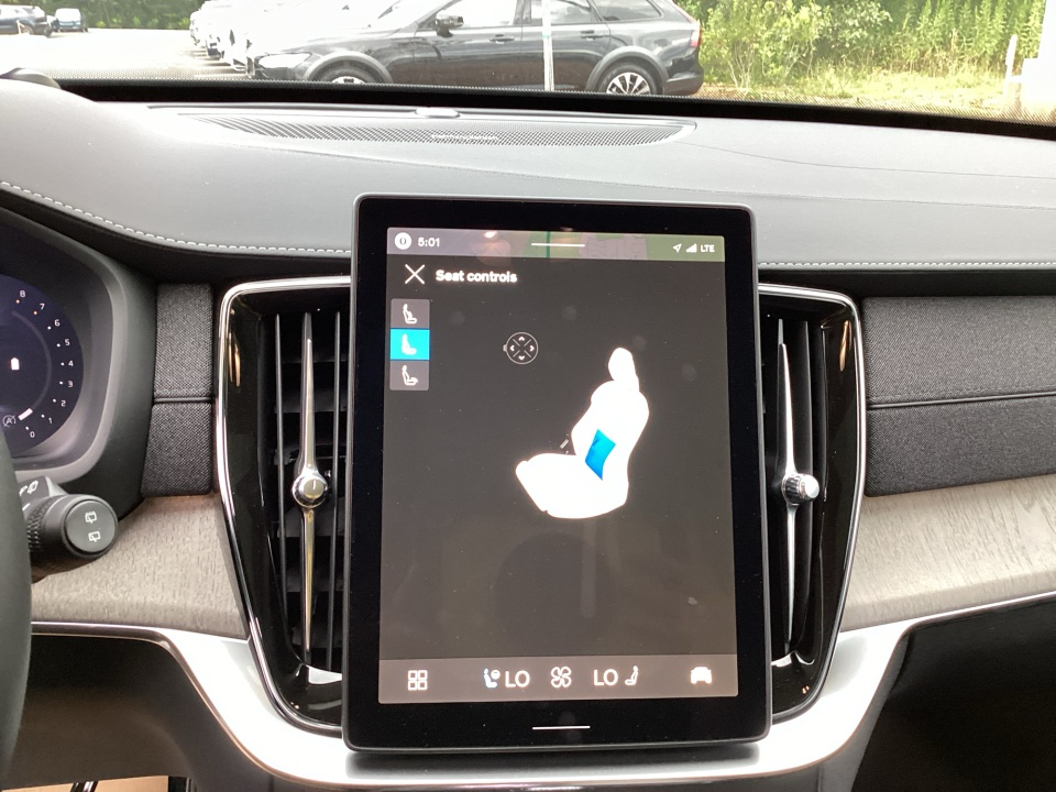 YV4062PM1T1504118 2026 Volvo XC90 Ultra Dark Theme, B6 AWD Gas (mild hybrid), Gasoline, 7 Seats