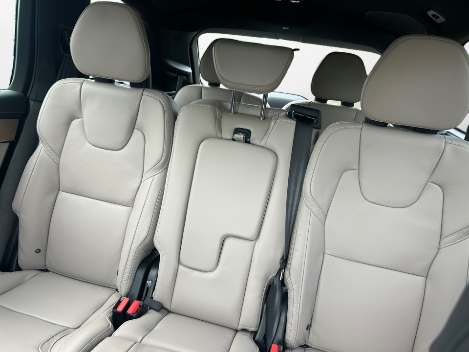 YV4062PMXT1446171 2026 Volvo XC90 B6 Ultra Dark Theme 7-Seater