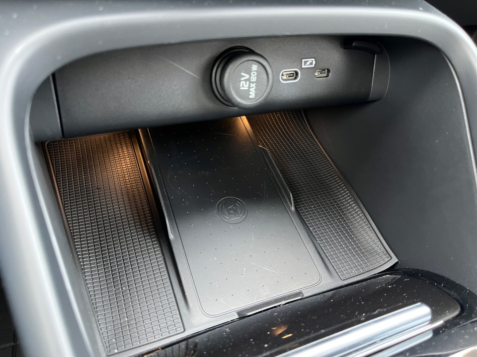 YV4EH3HL1R2268276 2024 Volvo XC40 Recharge Pure Electric Plus