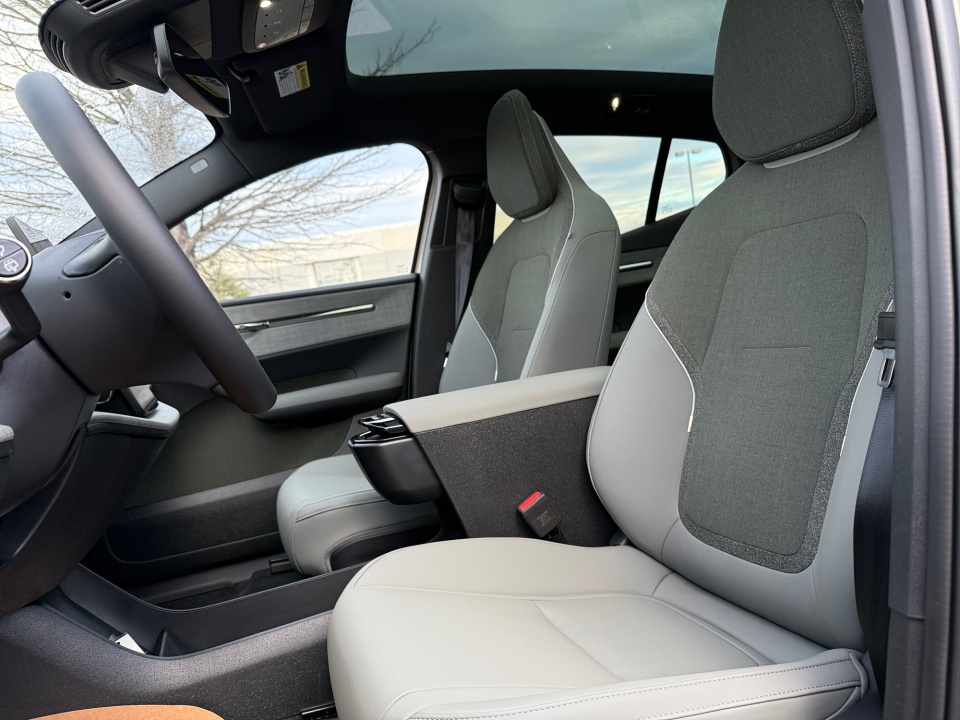 YV4EK3CL8T2601038 2026 Volvo EX30 Cross Country Ultra, Twin Motor Performance, Fully electric