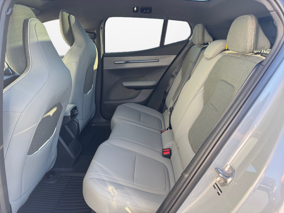 YV4EK3CLXT2600683 2026 Volvo EX30 Cross Country Ultra, Twin Motor Performance, Fully electric