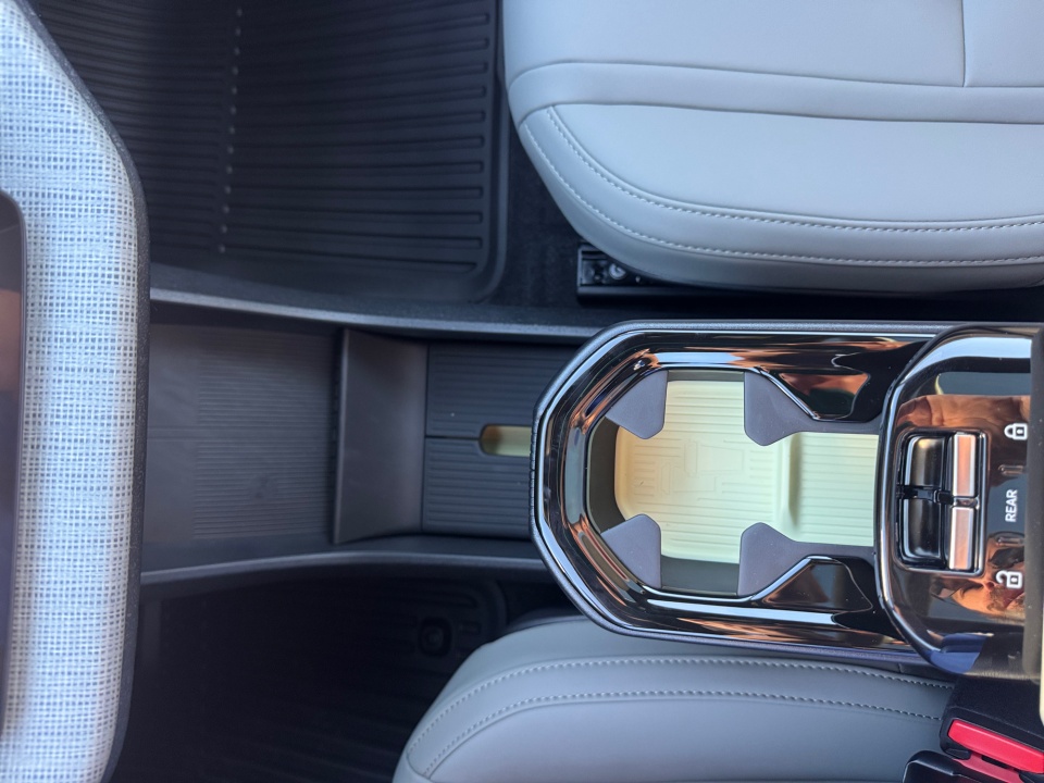 YV4EK3CLXT2600683 2026 Volvo EX30 Cross Country Ultra, Twin Motor Performance, Fully electric