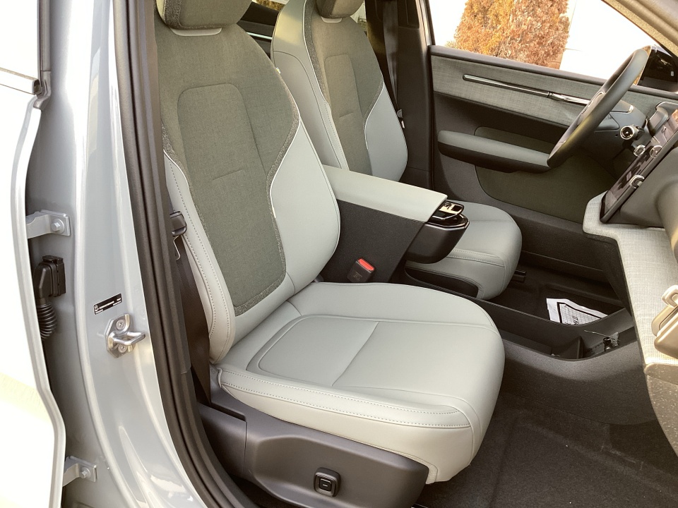 YV4EL3YK1T2622858 2026 Volvo EX30 Plus, Single Motor, Fuly electric