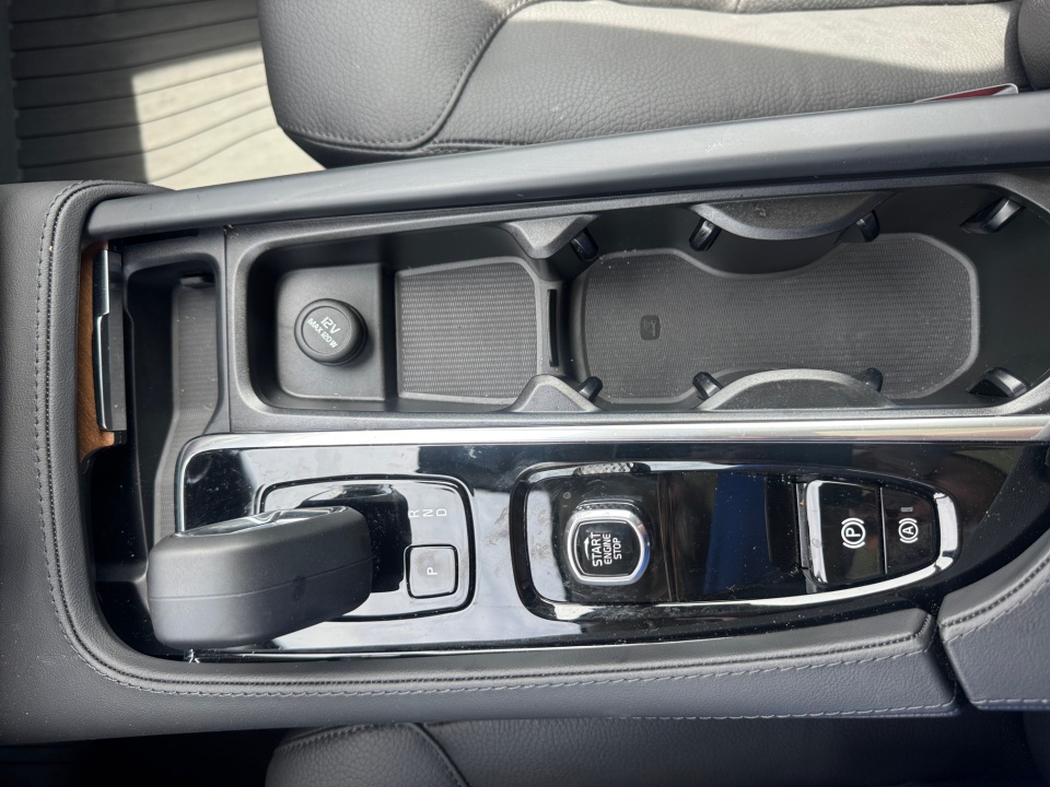 YV4H60PE1S1300711 2025 Volvo XC90 Plug-In Hybrid Plus