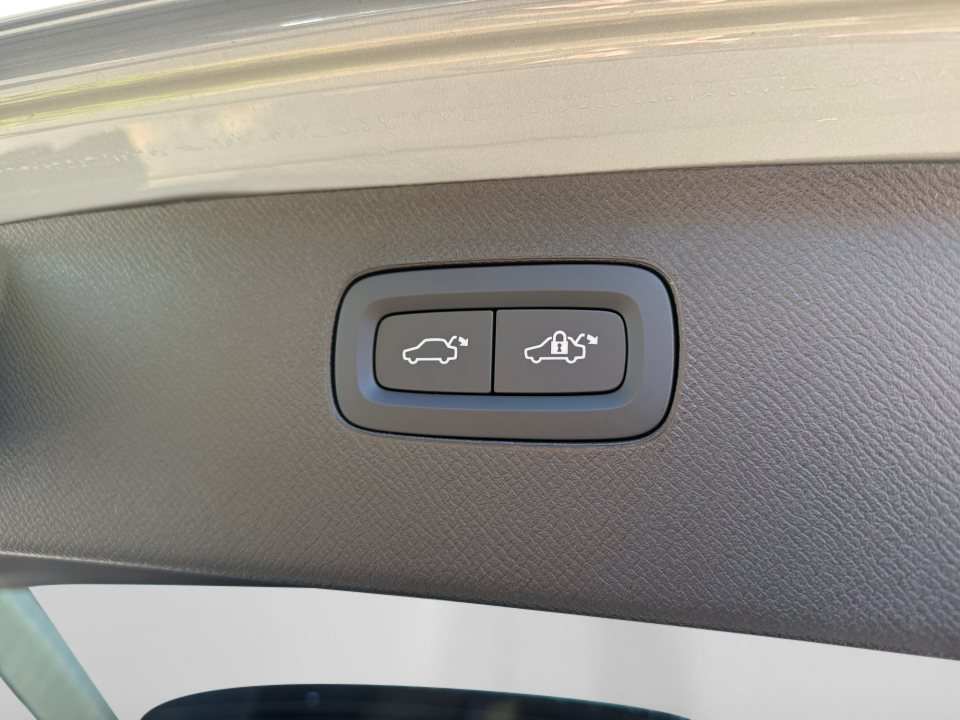 YV4H60PE4T1482020 2026 Volvo XC90 Plug-In Hybrid T8 Plus 7-Seater